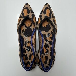 NWOB new rothy’s (rothys) the point flat in color big cat sz 6.5